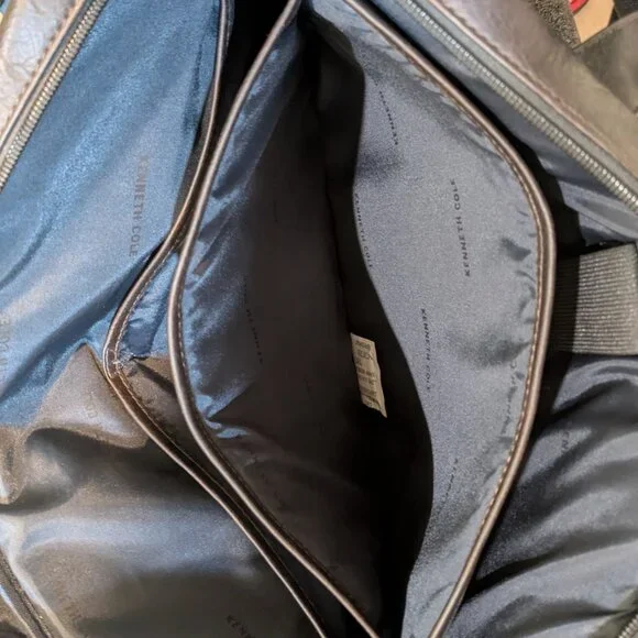 Kenneth Cole Reaction Bag - Picture 4 of 4